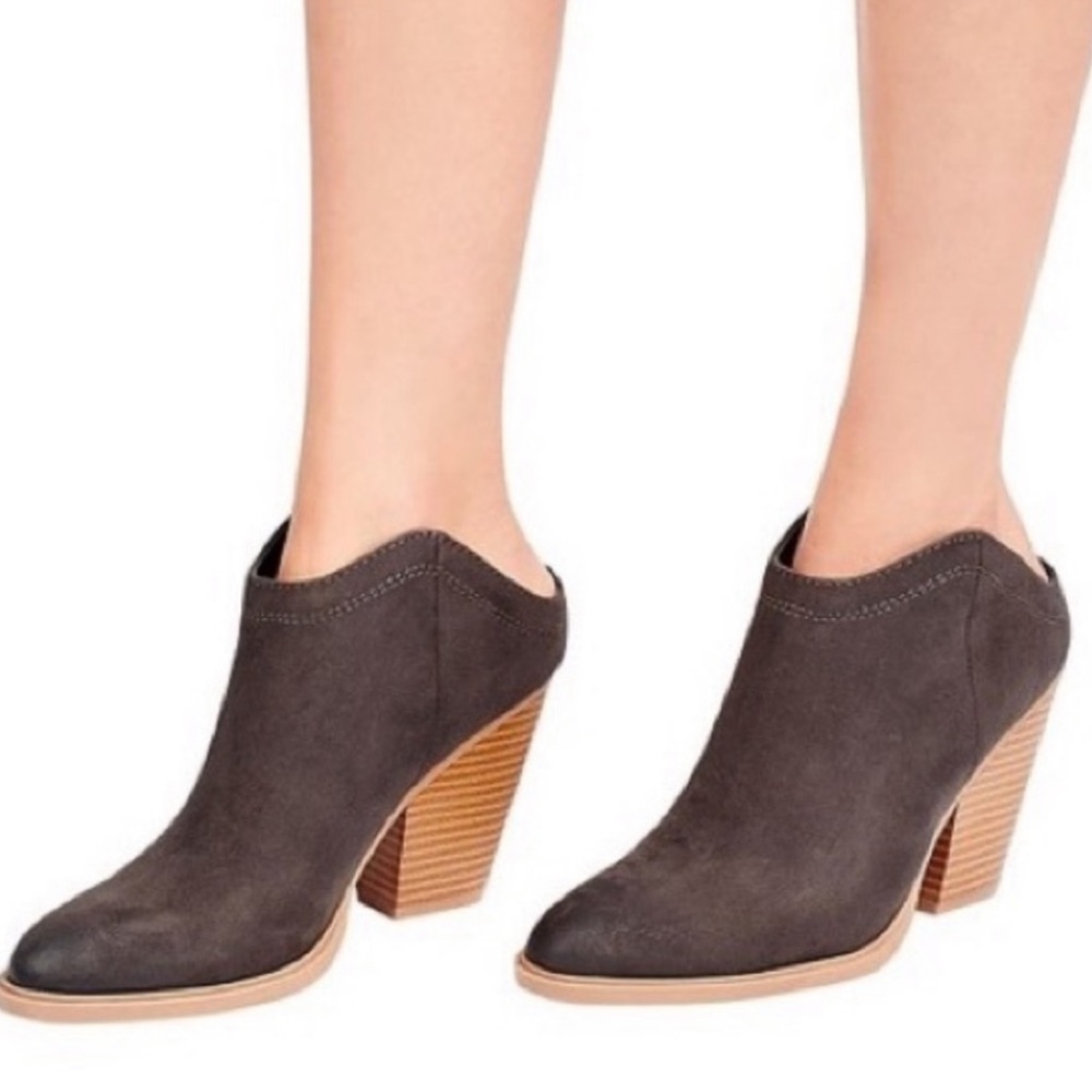 DV Dolce Vita NWT❗️Nya Mule Faux Suede Heels